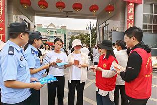 利物浦vs谢菲联首发：萨拉赫、加克波先发，迪亚斯、戈麦斯出战